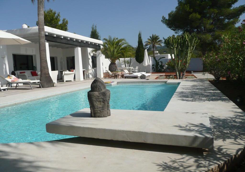 WhatsApp Image 2026-02-06 at 07.42.09 (1)